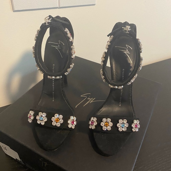 Giuseppe Suede Crystal Flower Embroidered Sandals - Picture 4 of 5